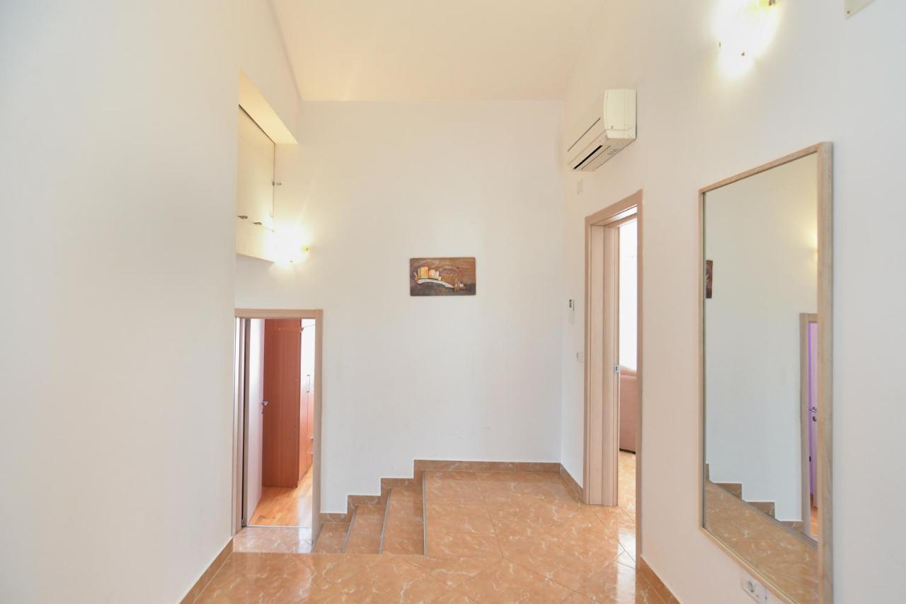 Apartment Patricia 1756 Pula Extérieur photo
